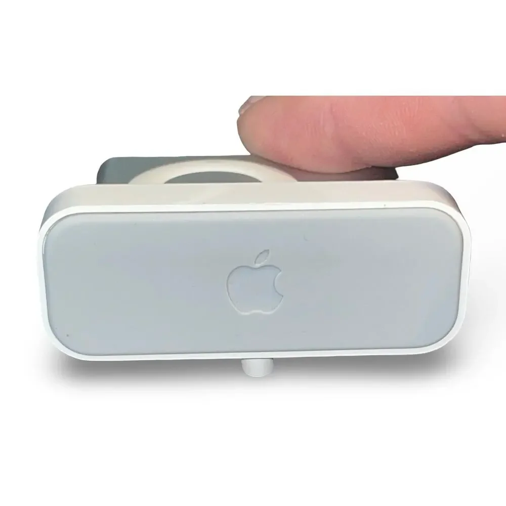 Apple iPod Shuffle 2nd Gen Silver 1GB MP3 Player A1204 Charging Dock OEM Tested